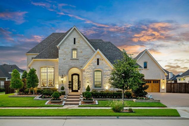 4640 Liberty Drive Prosper, TX House Active - Photo 1 of 40. Opens carousel modal