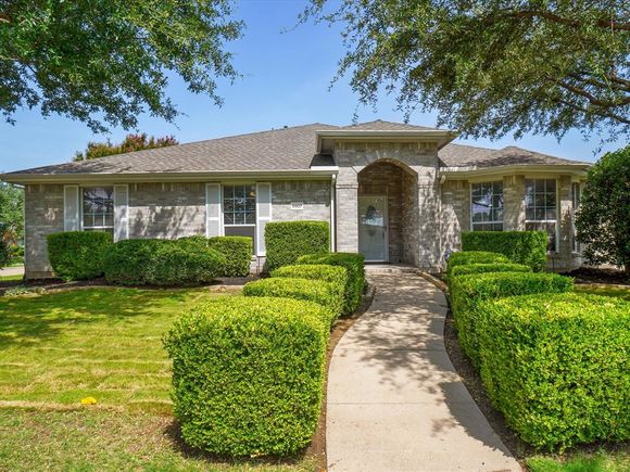 9907 Divine Court