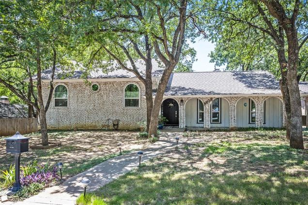 3808 Hastings Drive