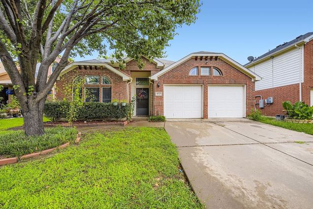 8525 Silverbell Lane