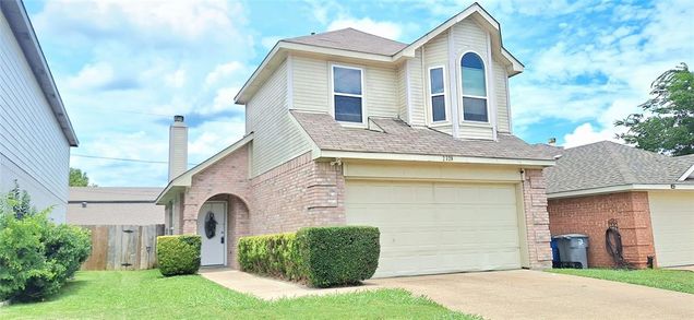 2320 Hunters Run Drive Dallas, TX House Active - Photo 1 of 15. Opens carousel modal