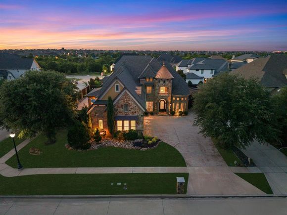 4012 Glenhurst Lane Frisco, TX House Active - Photo 1 of 40. Opens carousel modal