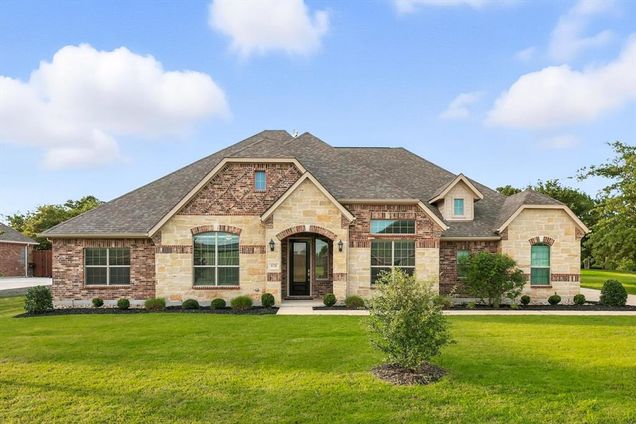 121 Willow Oak Krugerville, TX House Active - Photo 1 of 40. Opens carousel modal