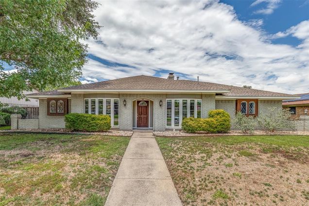 1020 Nottingham Drive