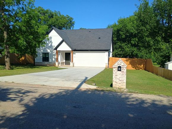 528 Pettit Drive Newark, TX House Active - Photo 1 of 13. Opens carousel modal