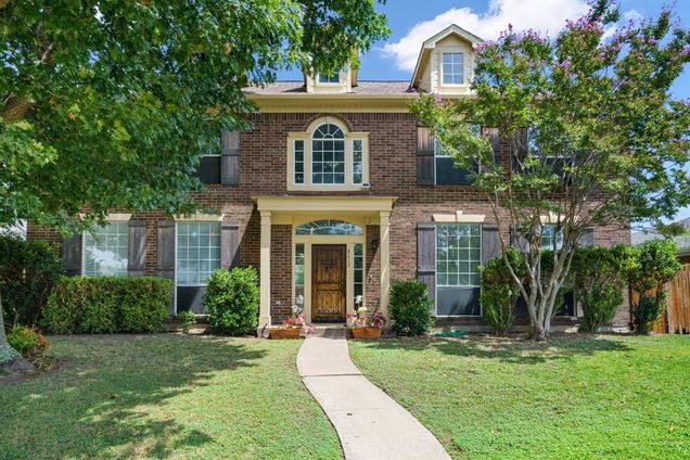 8213 Eagle Drive