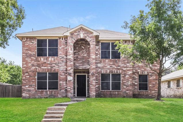 316 Timberline Drive Cedar Hill, TX House Active - Photo 1 of 17. Opens carousel modal