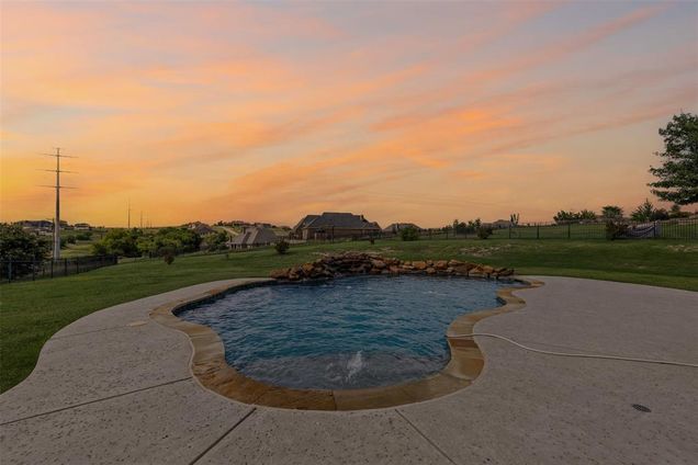 12624 Bella Vino Drive Fort Worth, TX House Active - Photo 1 of 40. Opens carousel modal