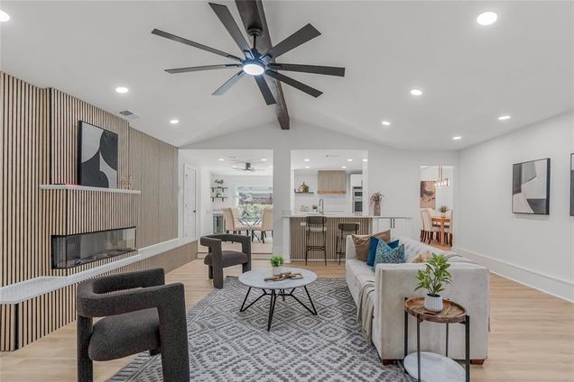 10 Gettysburg Lane Richardson, TX House Active - Photo 1 of 22. Opens carousel modal
