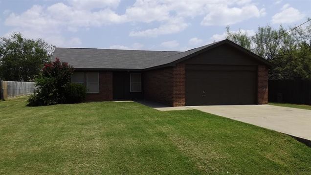809 Shady Grove Drive Granbury, TX House Active - Photo 1 of 20. Opens carousel modal