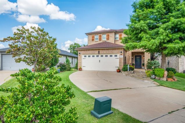 8836 Moon Rise Court