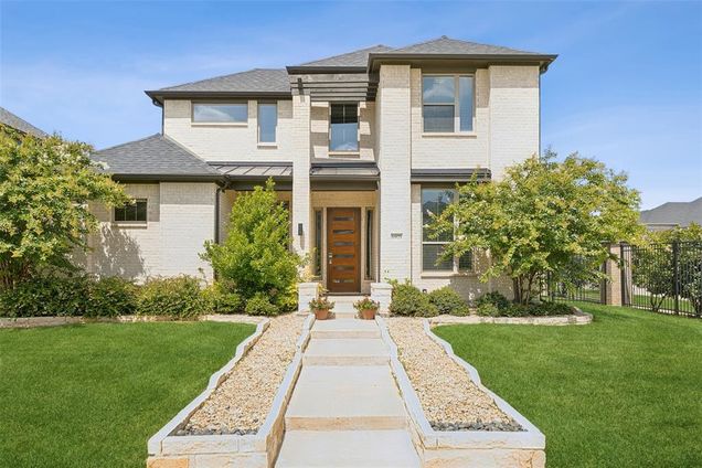 6971 Mistley Park Frisco, TX House Active - Photo 1 of 40. Opens carousel modal