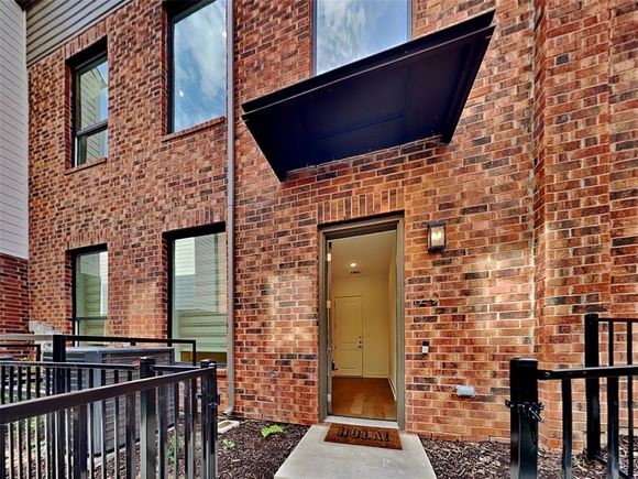 129 Oscar Drive Dallas, TX Townhouse Active - Photo 1 of 16. Opens carousel modal