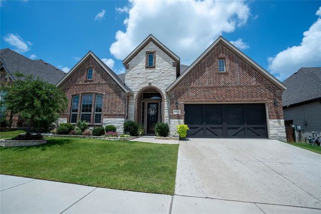 10316 Colina Drive Fort Worth, TX House Active - Photo 1 of 27. Opens carousel modal
