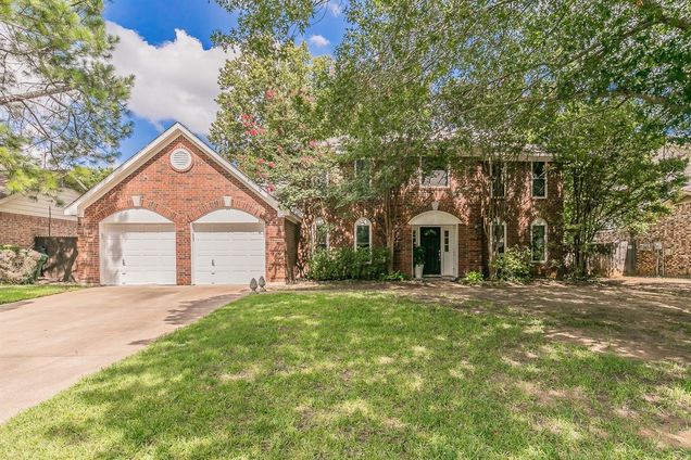 4153 Harvestwood Drive Grapevine, TX House Active - Photo 1 of 40. Opens carousel modal