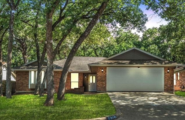 3924 Double Tree Trail