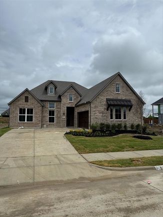 2228 Euclid Drive