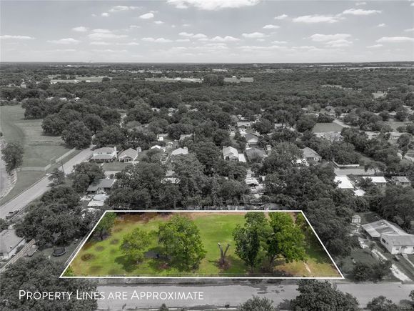 908,912,916,920,924 Church Avenue Waco, TX Plot of land Active - Photo 1 of 12. Opens carousel modal