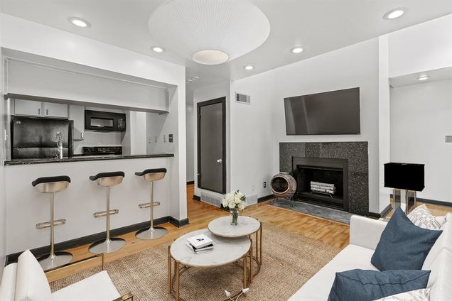 4130 Newton Avenue Unit G Dallas, TX Condo Active - Photo 1 of 17. Opens carousel modal