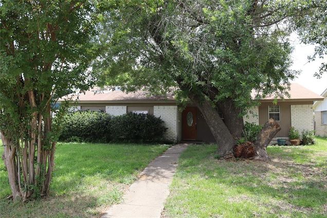 914 Laguna Drive