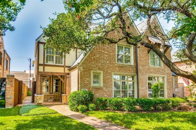 6416 Del Norte Lane Dallas, TX House Active - Photo 1 of 24. Opens carousel modal
