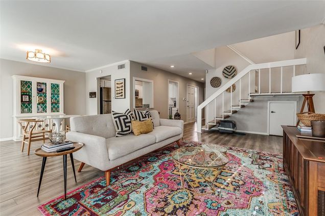 9848 Smokefeather Lane