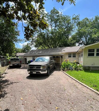3600 Parkwood Street