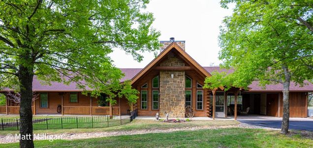 2411 Sweet Springs Road