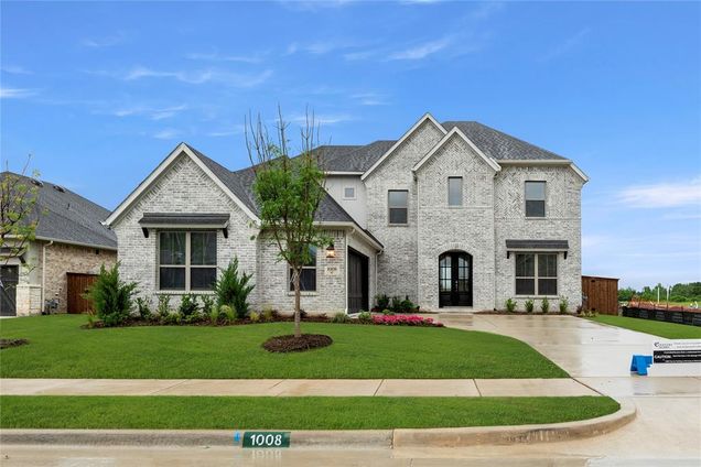 1008 Roys Drive