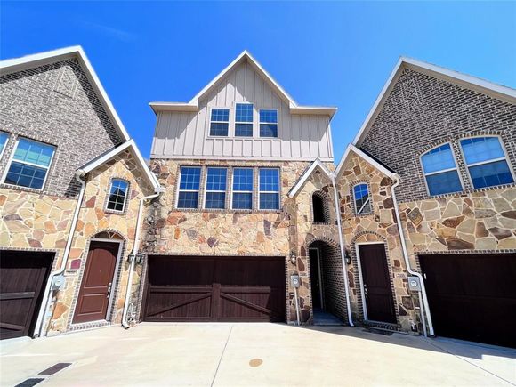 7100 Lost Star Court Fort Worth, TX House Active - Photo 1 of 24. Opens carousel modal