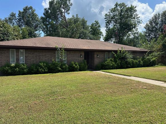 2609 Sterling Hart Drive Commerce, TX House Active - Photo 1 of 14. Opens carousel modal
