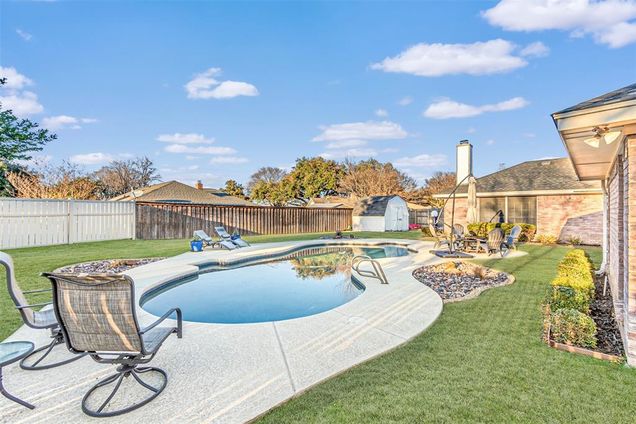 4412 Altamesa Boulevard
