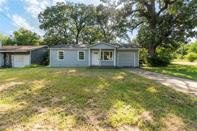 320 16th Street SW