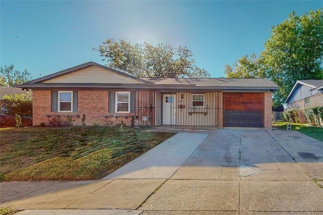 3524 Pacesetter Drive