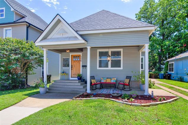 506 W Woodard Street