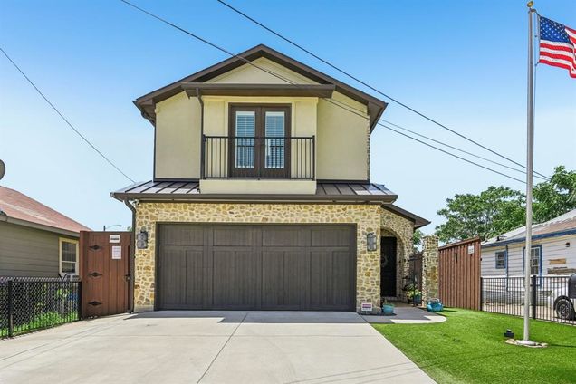 3105 Pastor Street Dallas, TX House Active - Photo 1 of 40. Opens carousel modal