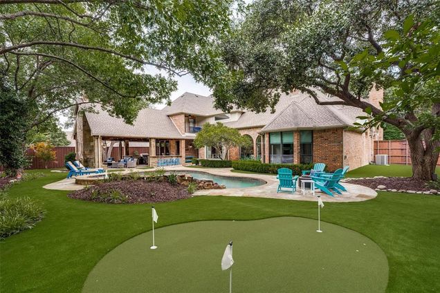 6604 Overlook Court Plano, TX House Active - Photo 1 of 39. Opens carousel modal