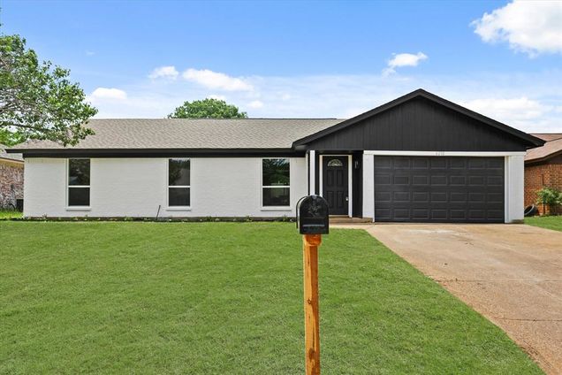 6210 Maple Springs Drive