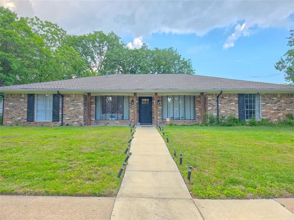 2305 Merrimac Drive