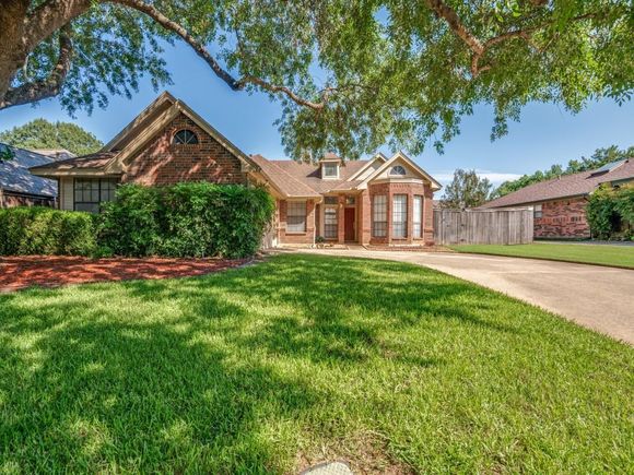 712 Gunnison Court