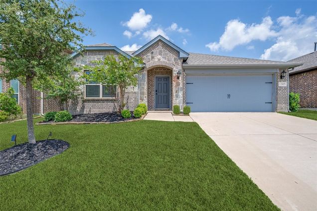 1305 Coyote Ridge Aubrey, TX House Active - Photo 1 of 33. Opens carousel modal