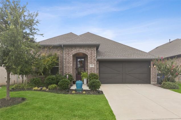 329 Foxthorne Way
