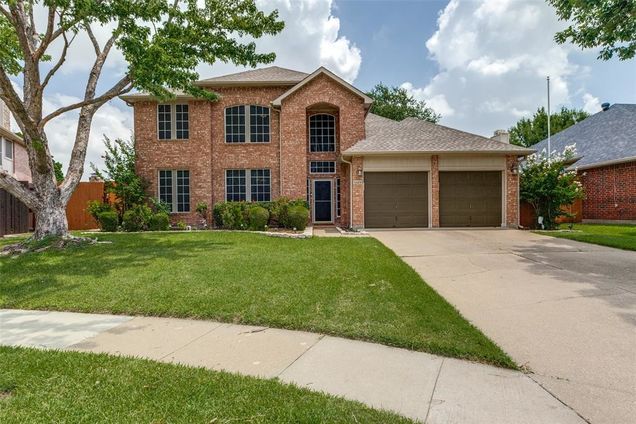 5600 Lexington Place Frisco, TX House Active - Photo 1 of 29. Opens carousel modal