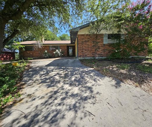 416 Half Moon Way Runaway Bay, TX House Active - Photo 1 of 5. Opens carousel modal