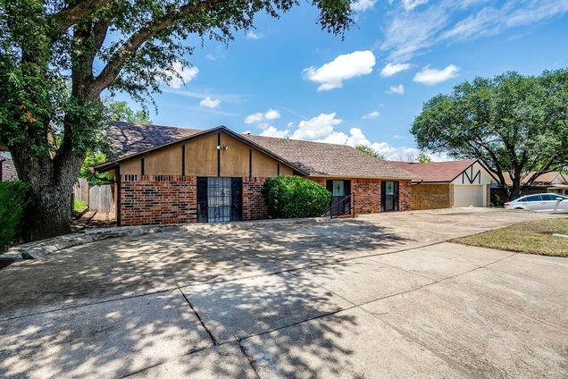 2862 Southpark Lane
