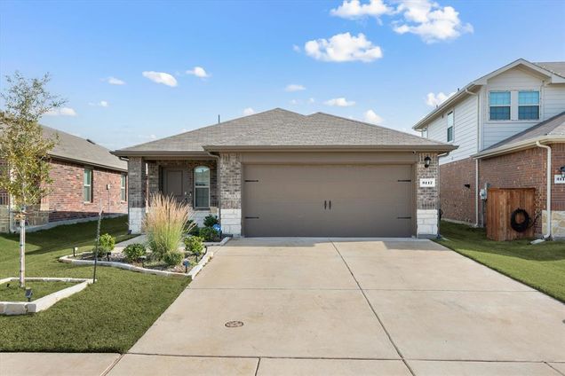 3117 Prairie Hill Grove Crandall, TX House Active - Photo 1 of 16. Opens carousel modal