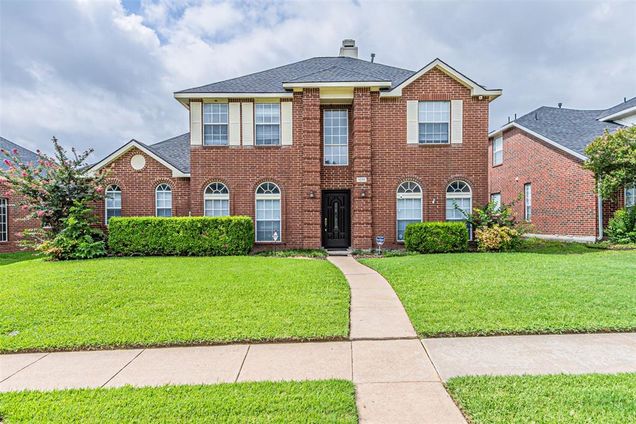 1018 Sumner Drive