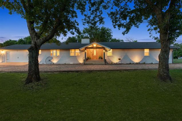 90 Williams Trail