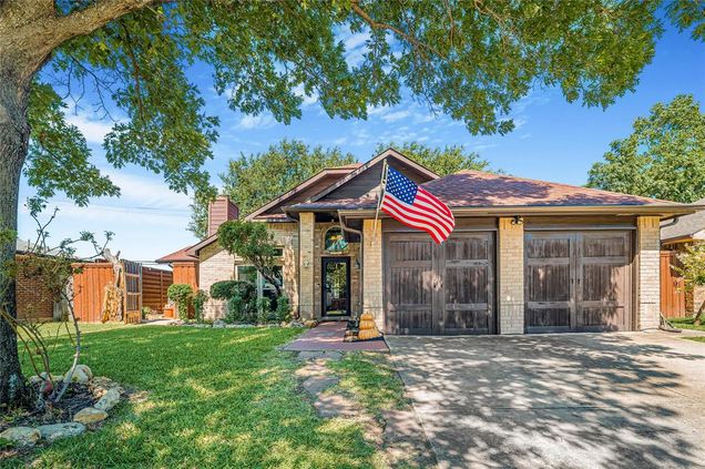 3301 Cathedral Drive Grand Prairie, TX House Active - Photo 1 of 22. Opens carousel modal