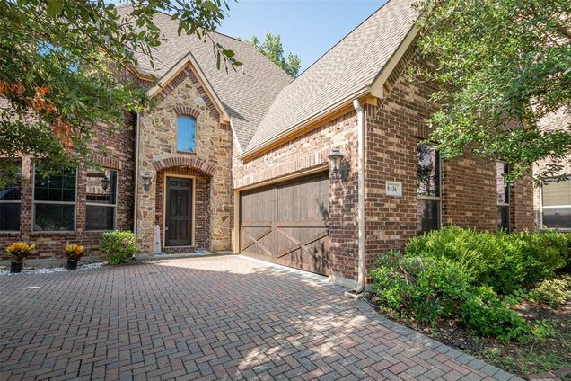 8436 Town Walk Drive